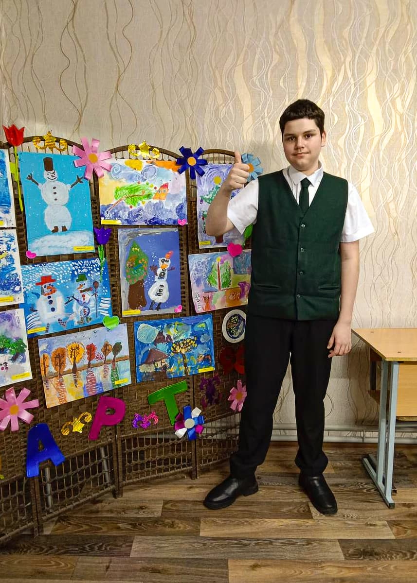 Занятия арт-терапии в школе Мұғалім